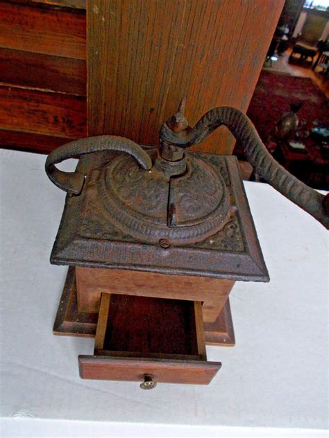 Antique Parkers National Coffee Mill Coffee Grinder 431w Bat Wing