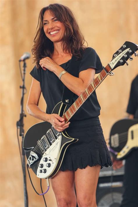 Susanna Hoffs Lead Singer And Co Founder Of The Bangles Age