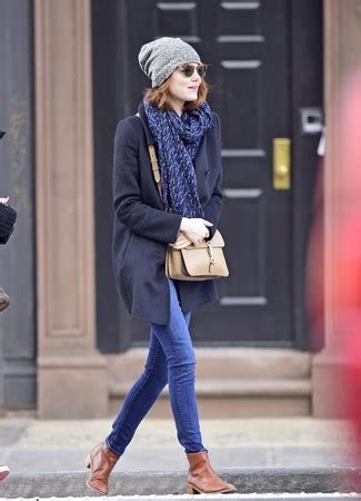 Team a pair of men's black chelsea boots or brown chelsea boots with jeans and a light jacket for a look that's practical and effortlessly impressive. Brown Chelsea Boots Outfits For Women (35 ideas & outfits ...