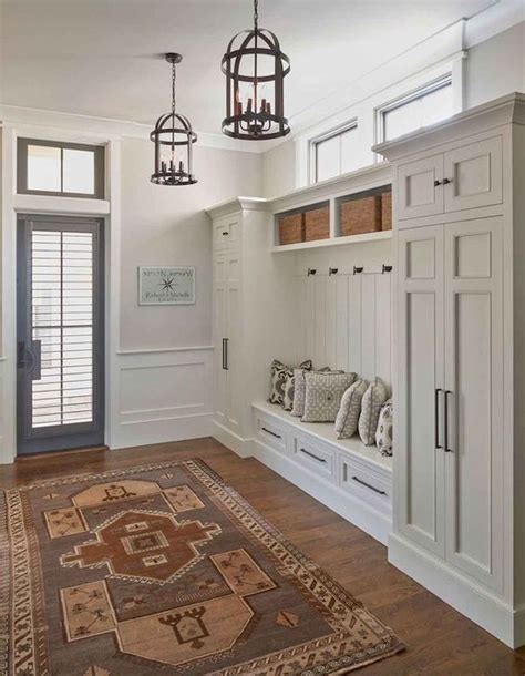 22 Neat Entryway Wardrobe Ideas For The Perfectionist