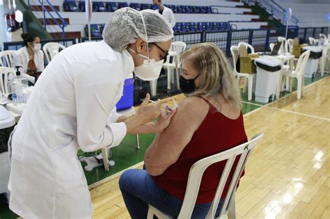 Mais De Mil Idosos S O Vacinados Com Segunda Dose Contra Covid Esta Sexta Portal Da