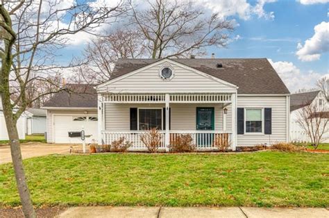 1449 Curtis Ave Cuyahoga Falls Oh 44221 Mls 5014051 Redfin