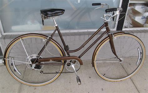 Vintage 1971 Schwinn Suburban Ladies 5 Speed Bicycle Brown 21 Frame 27