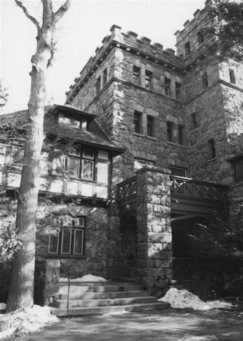 Hoffman Castle 1904 Tudor Revival Asks 975k In Tuxedo Park Photos