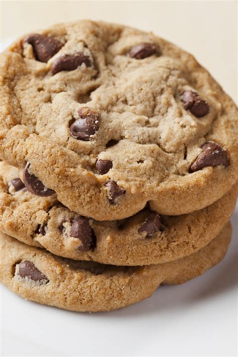 This recipe doesn't require a mixer. Best Chocolate Chip Cookies | KitchMe