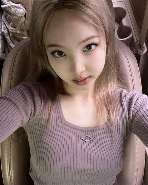 Nayeon Pics On Twitter Shes So Pretty Bgqxvcf4se Twitter