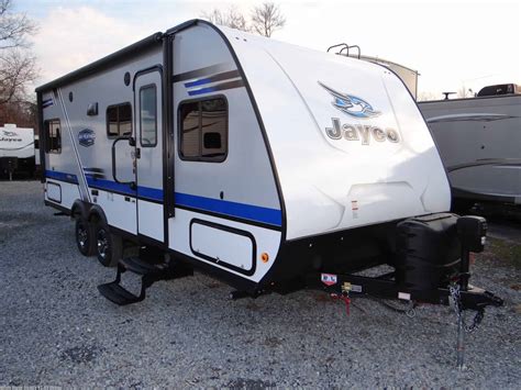 Jayco Jay Feather Travel Trailer Review (Updated Dec 2019)