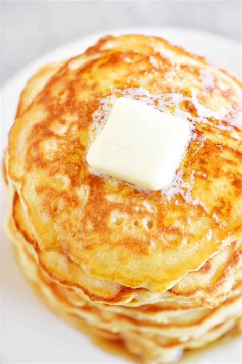 This Pancake Recipe With Bisquick Makes Light And Airy Pancakes That