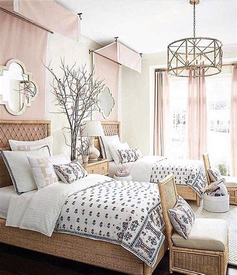 So Girly And Pretty 💕 Vi Twin Beds Guest Room Bedroom Interior