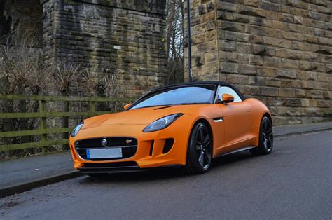 What goes between secondary colors and primary colors? Jaguar F-Type Matte Orange - Reforma UK