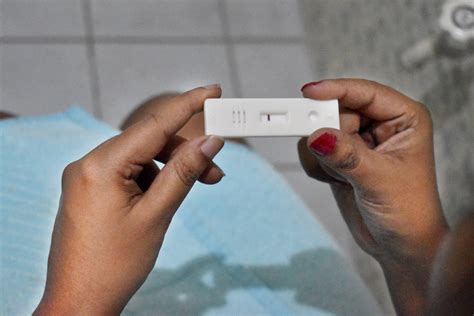 What You Should Know Before Using A Pregnancy Test Kit Hidden Pockets