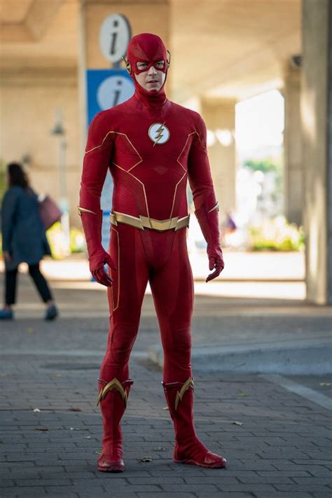 The Flash New Images Released For Season 8 Episode 2 Armageddon Part 2 Flash Costume