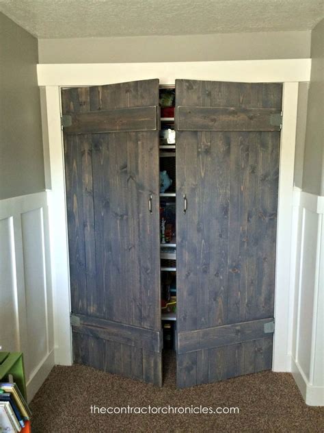 With our boys' closet makeover reveal reveal a couple weeks ago, i promised i would share how i converted flush bifold closet doors into craftsman style 5 panel closet doors. Hometalk | Barn Wood Closet Doors