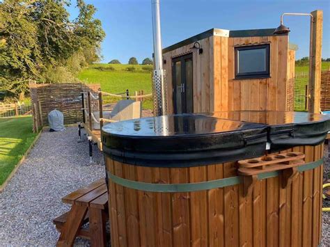 Tybach Off Grid Woodfired Hottub Scenic Views Huts For Rent In Powys Wales United Kingdom