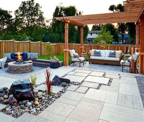 Learn step by step guides on backyard renovation. 30+ Enchanting Backyard Patio Remodel Ideas To Try | HOMYRACKS