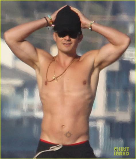Orlando Bloom Goes Naked Paddle Boarding With Katy Perry Photo 3725100