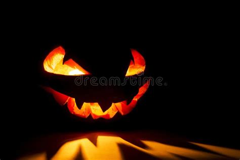 Halloween Pomkin Glimlach En Angstaanjagende Ogen Voor Feestelijke