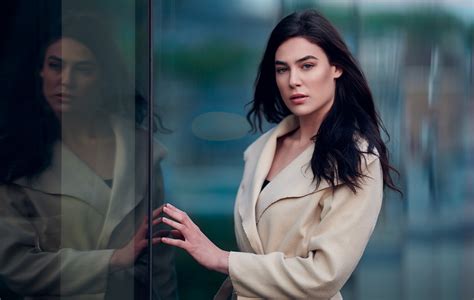 The Best Camera Settings for Portrait Photography How to pick the right camera and lens and 4 tips for great portrait outdoor portrait settings range from the urban, like city streets, to the natural, like.