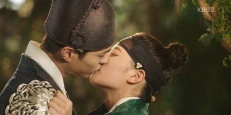 On april 9 2020 it was reported that the drama commenced filming. ''Moonlight Drawn by Clouds'' Park Bo Gum ve Kim Yoo Jung ...