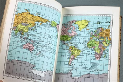 1951 Hardcover World Atlas Rand Mcnally Pocket Book Collectible