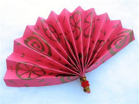 Chinese fan free vector we have about (897 files). Chinese New Year and Holiday Crafts - family holiday.net/guide to family holidays on the internet