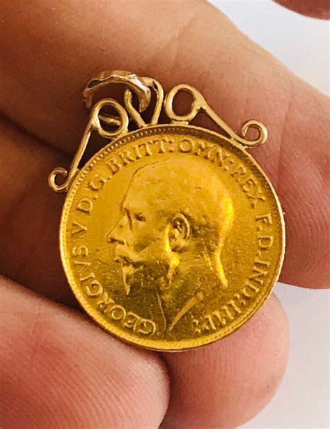 Superb Antique 22ct Gold King George V Half Sovereign Pendant Dated 1913