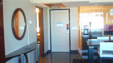 Las vegas is a truly unique place. PH Towers 1 Bedroom Suite - YouTube