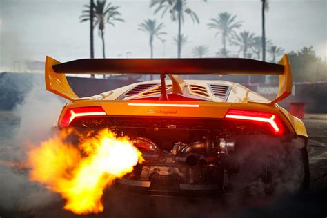 Flames From Lamborghini Exhaust · Free Stock Photo