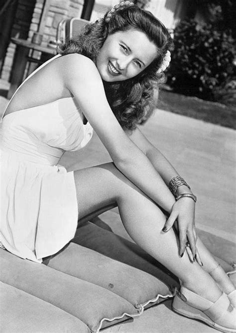 Barbara Stanwyck Image