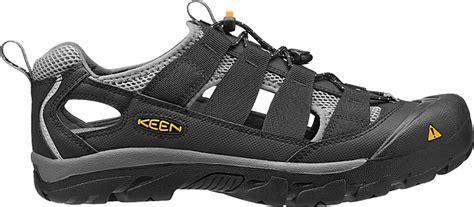 I'm going to focus on spd cleats, as shown on the shoe on the right in. Cycling SPD Sandals: The Most Versatile Touring Shoes ...