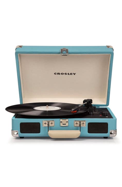 Crosley Radio Cruiser Deluxe Turntable The Best Tech Ts For Men