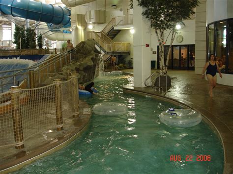 Filelazy River At Water Park Of America Wikipedia