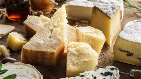 These Are The Healthiest Kinds Of Cheese You Can Eat
