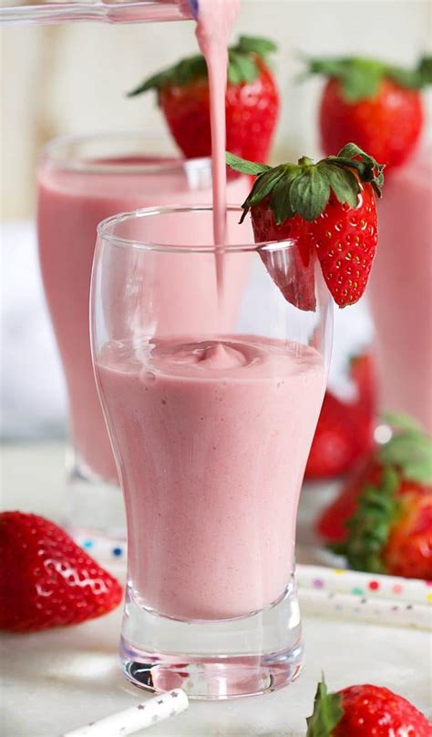 What Are The Ingredients For A Strawberry Banana Smoothie Banana