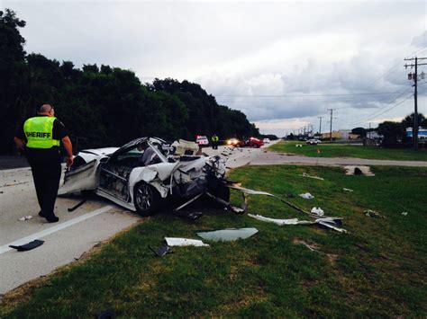 Ocala Post Mangled Cars And One Dead After Fatal Crash