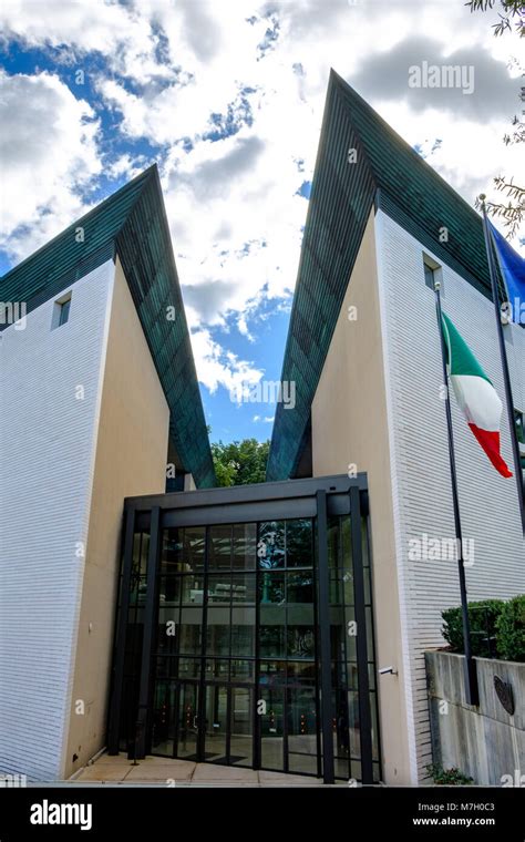 Embassy Of Italy Dc Hi Res Stock Photography And Images Alamy