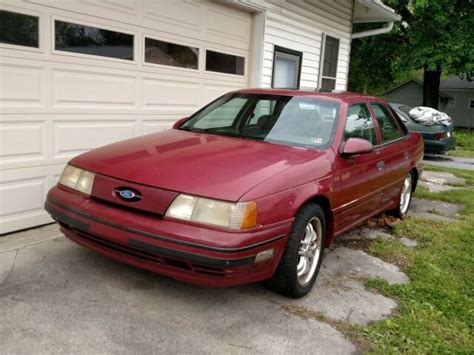 1989 Ford Taurus Sho Currant Red Early Build Dec 1988
