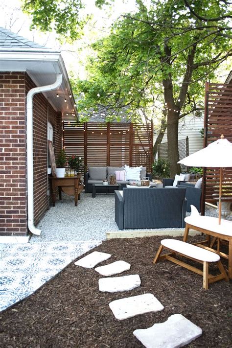Charming Small Patio Ideas To Improve Your Minimalist Backyard