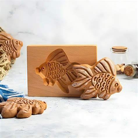 Carved Wooden Pryanik Gingerbread Cookie Mold Masreels