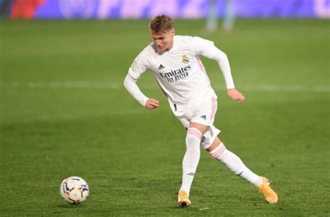 Martin ødegaard (born 17 december 1998) is a norwegian footballer who plays as a central attacking midfielder for spanish club real madrid, and the norway national team. Medical done: Arsenal close on Odegaard deal with ...