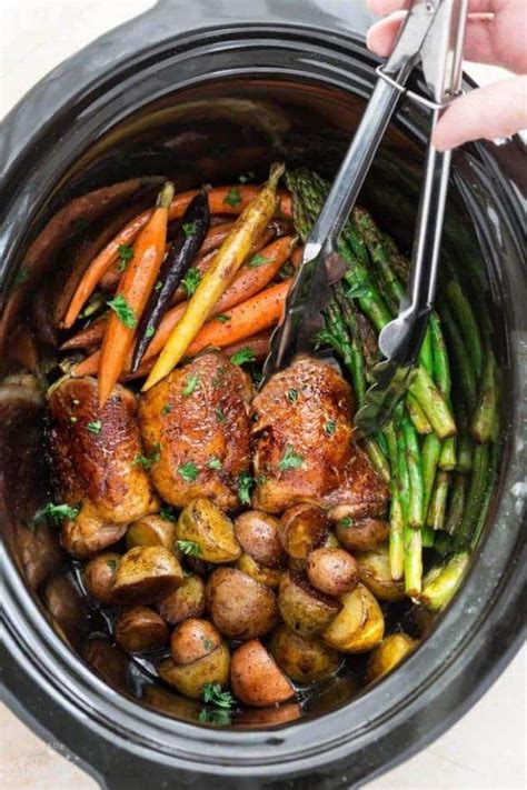 A wide variety of crockpot chicken recipes to make dinner time simple