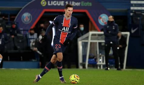 İddialara göre özil, fenerbahçe ile 3,5 yıllığına anlaştı. Three players Arsenal boss Mikel Arteta could sign to ...