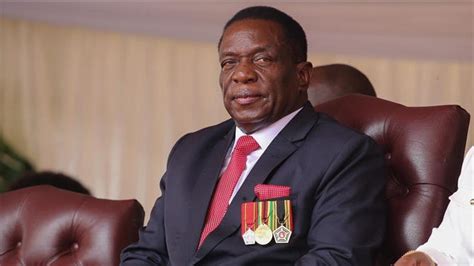 Zimbabwe Le Nouveau Président Emmerson Mnangagwa Succède Officiellement à Mugabe