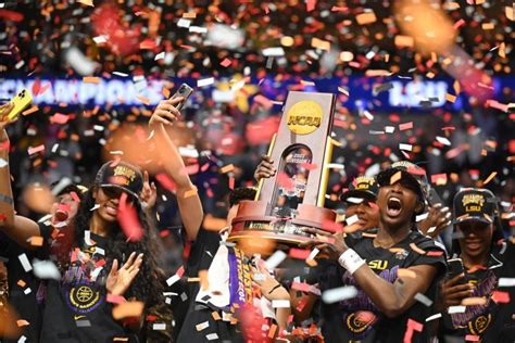In Photos Ncaa Lsu Tigers Defeat Iowa Hawkeyes For First Women S Title All Photos