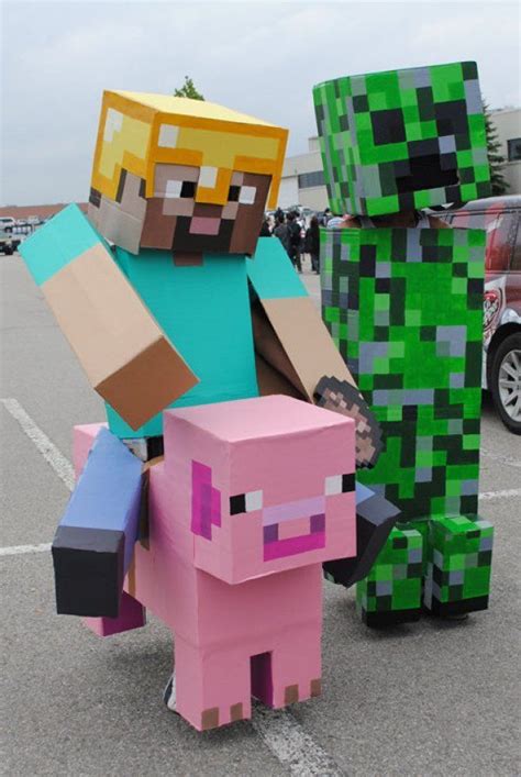 The Weekly Irl 7 Killer Cosplay Pictures Dorkly Article Minecraft Costumes Minecraft