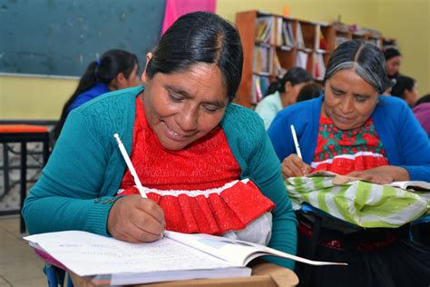 Reciben Más De 64 Mil Personas De Comunidades Indígenas Servicios De Alfabetización Primaria Y
