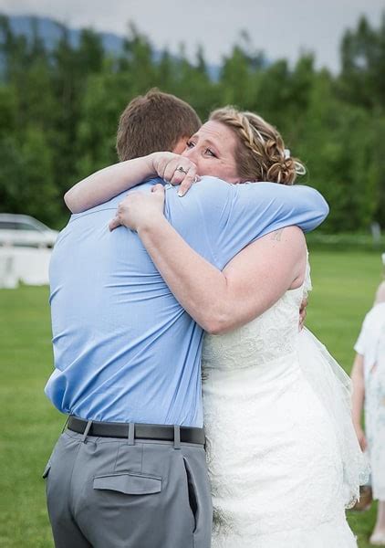 Bride Gets Wedding Day Surprise From Man Who Received Late Sons Heart Just Good News