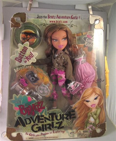 Bratz Adventure Girlz Stylin Safari Explorer Yasmin Doll Set