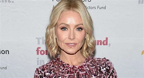 Kelly Ripa Says She Needlessly Had To Share A Bathroom With The