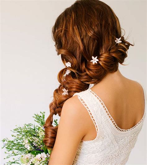 Knowing which bridal hairstyles work with your face shape can save a lot of time and expense. Top 11 Best Indian Wedding Hairstyles For Christian Brides 2019 - My Stylish Zoo